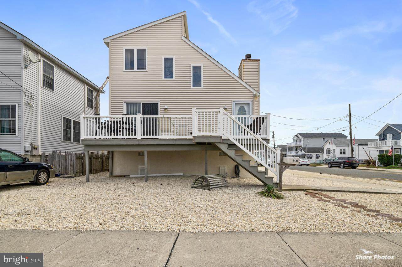 1411 Delaware Avenue - Photo 1