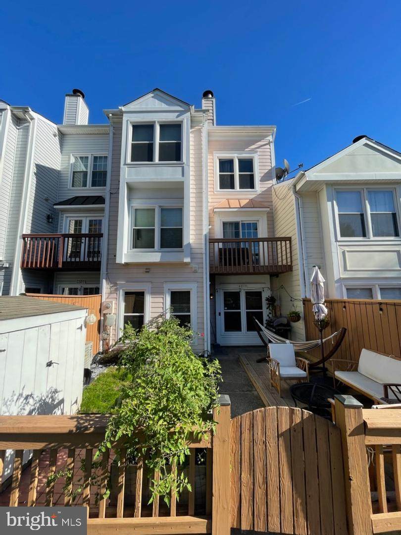 6011 Rabbit Hill Court - Photo 1