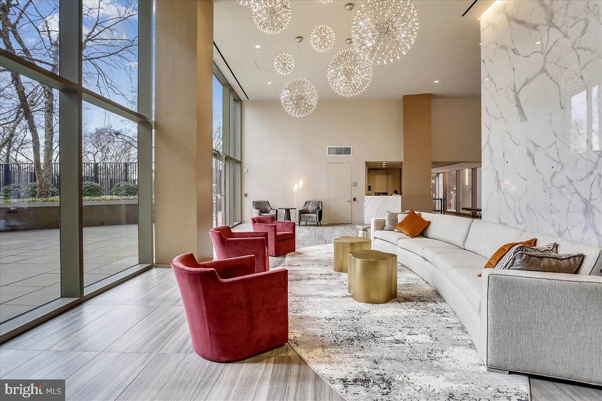 4620 Park Avenue - Photo 1