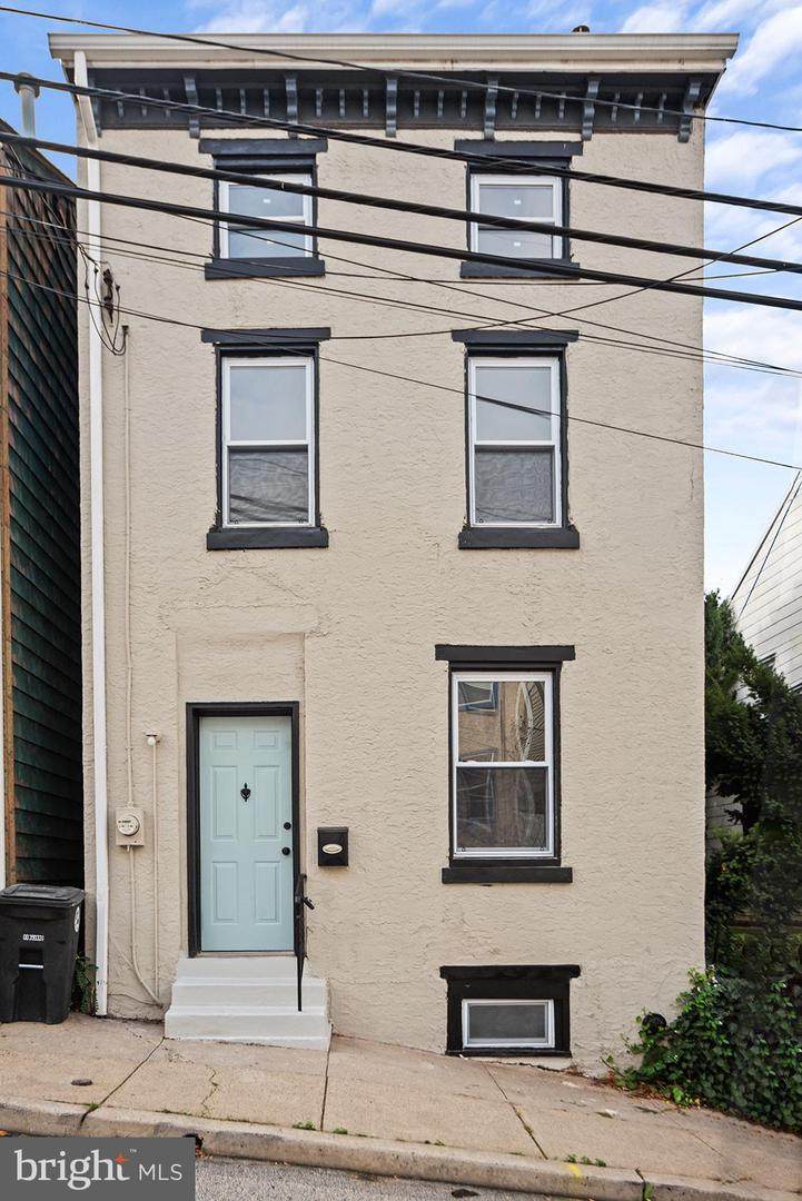 129 1ST Avenue - Photo 1