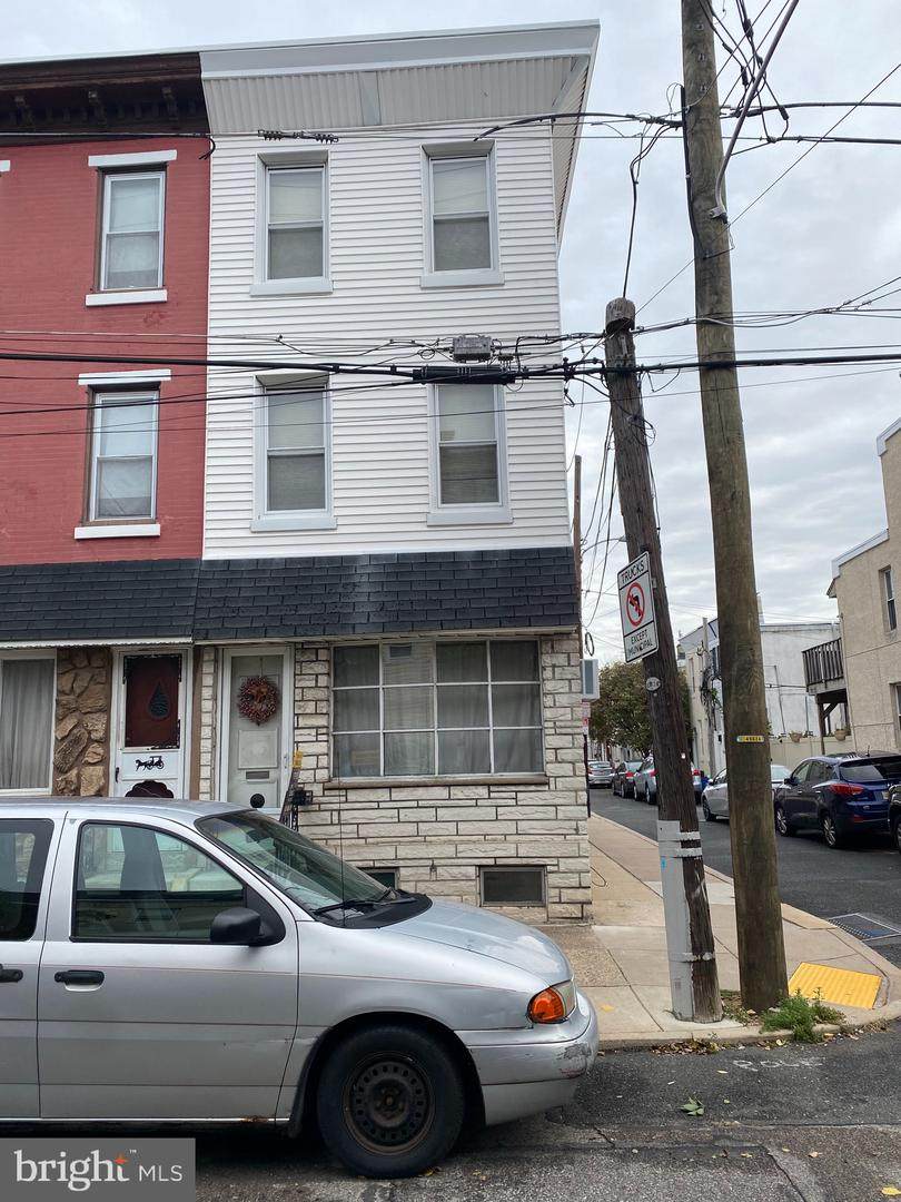 1207 Columbia Avenue - Photo 1