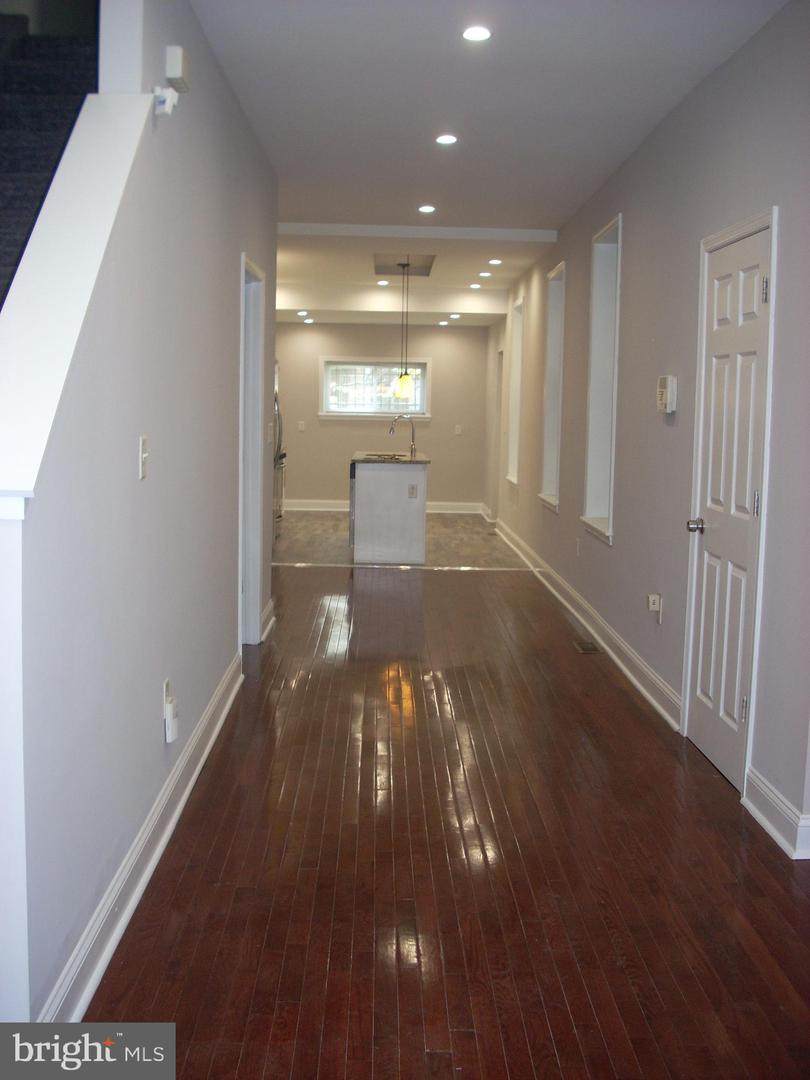 2358 12TH Street - Photo 1