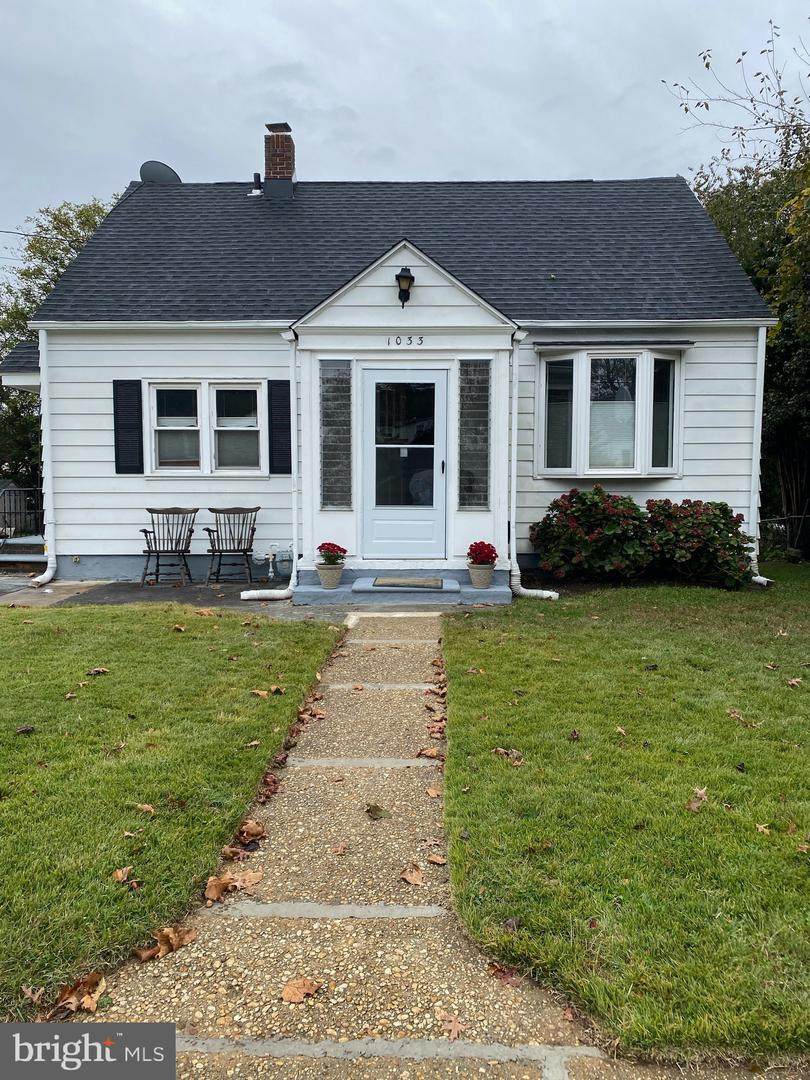 1033 Fern Avenue - Photo 1