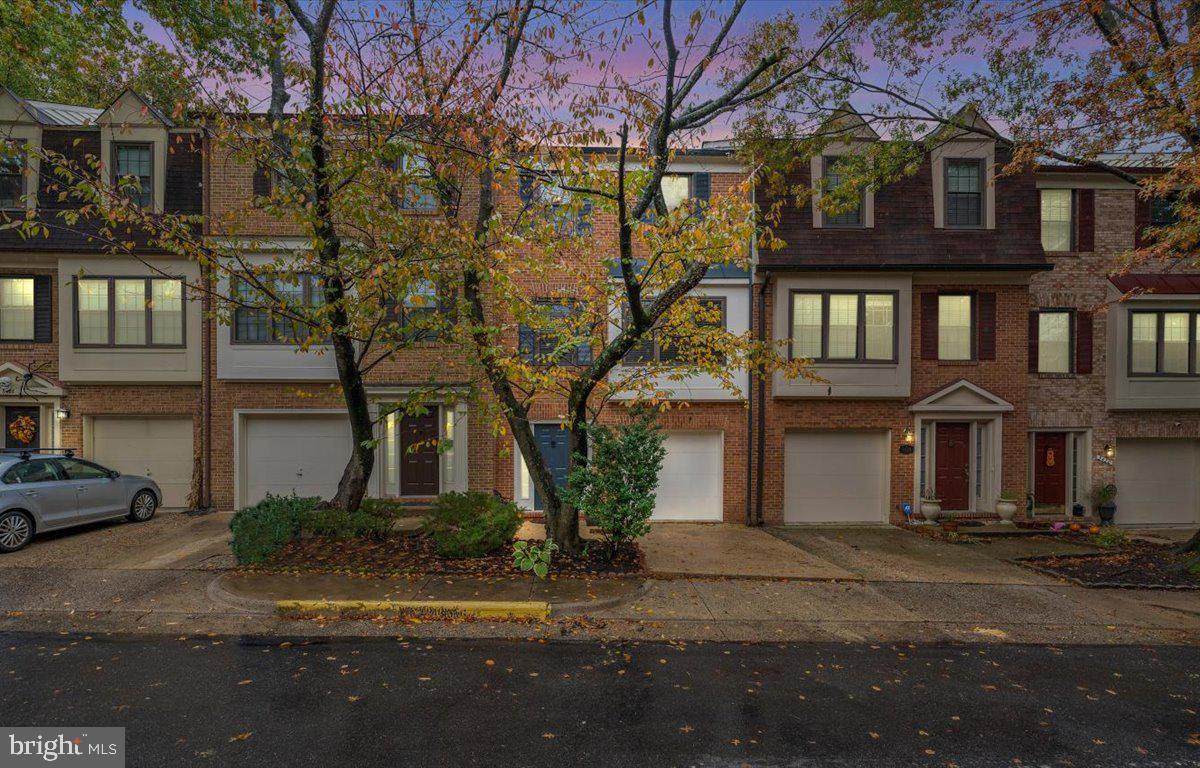 5424 Wycklow Court - Photo 1