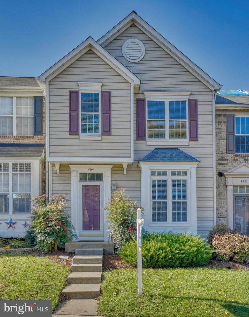 404 Amelanchier Court - Photo 1