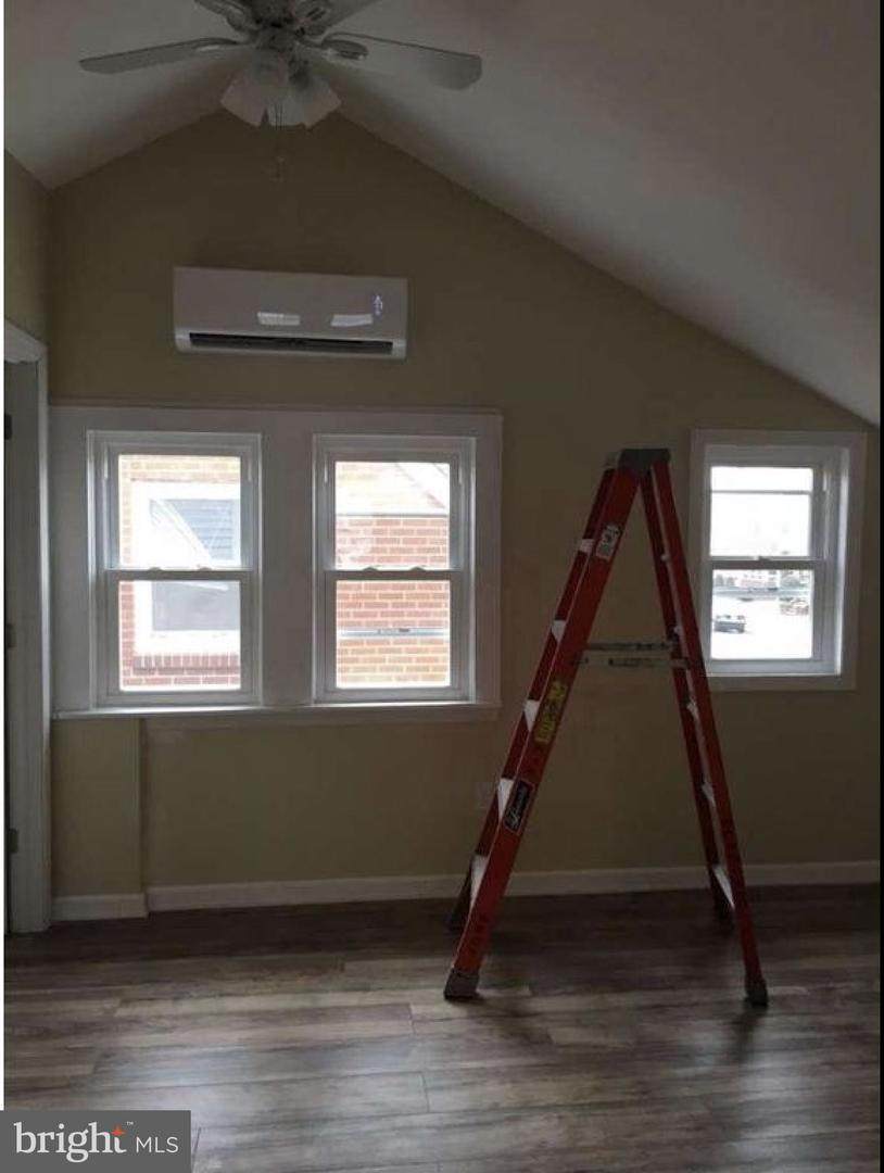 85 Marshall Avenue - Photo 1
