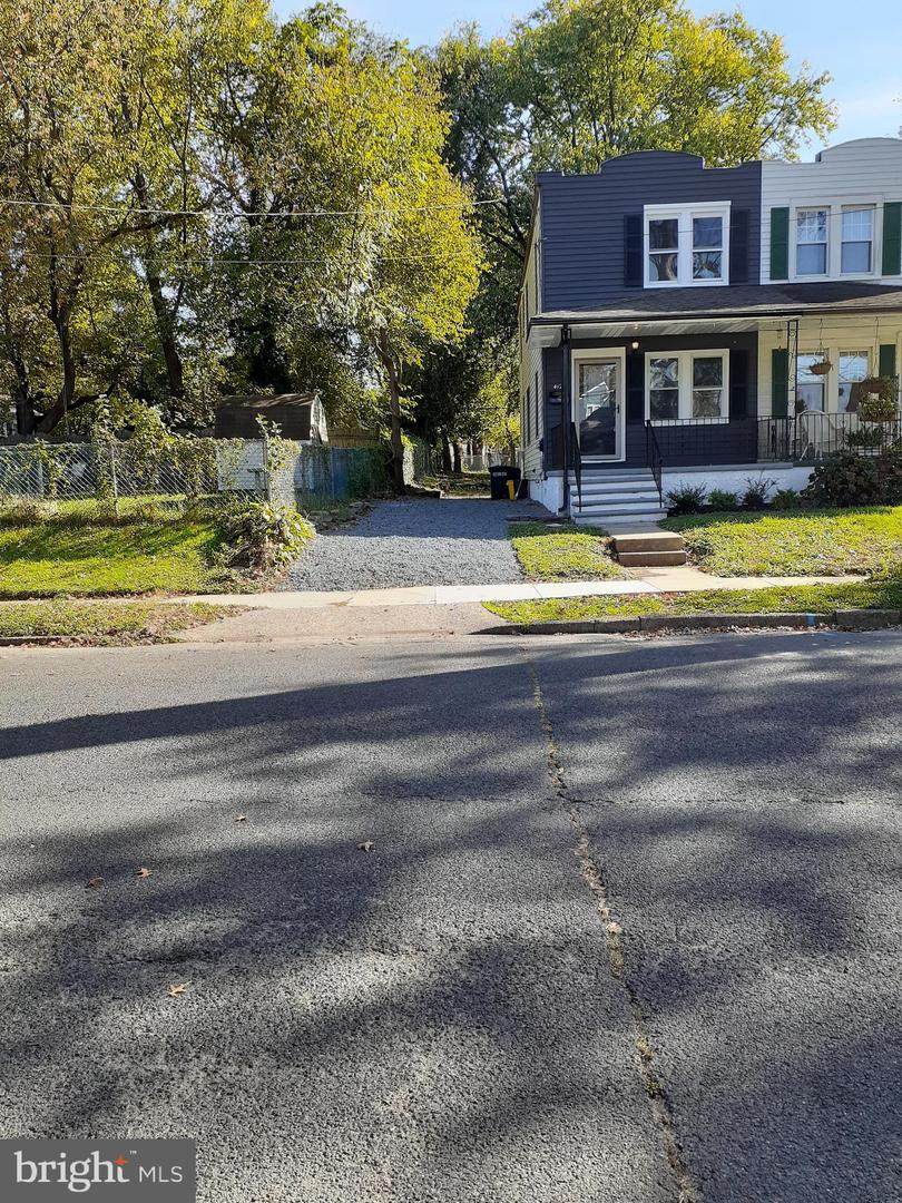 412 Walnut Street - Photo 1