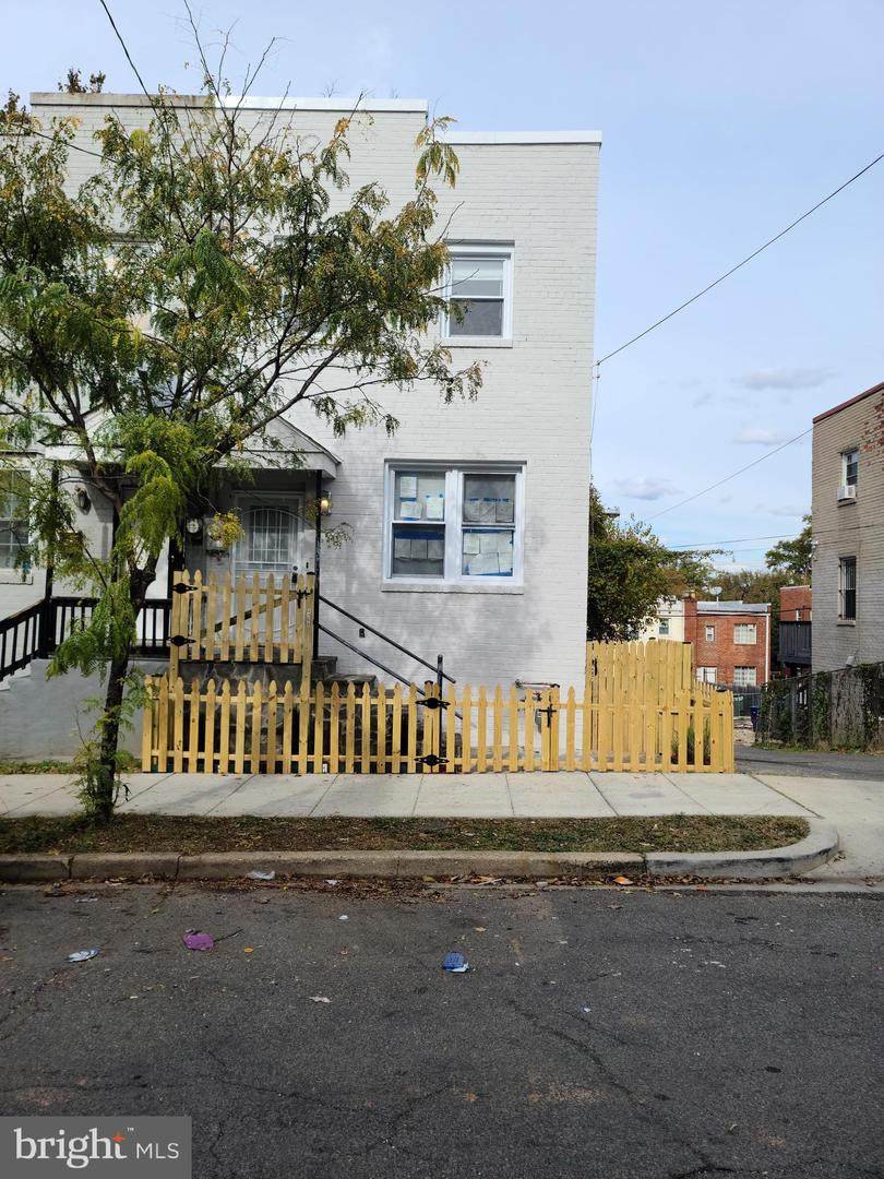 4206 Edson Place - Photo 1