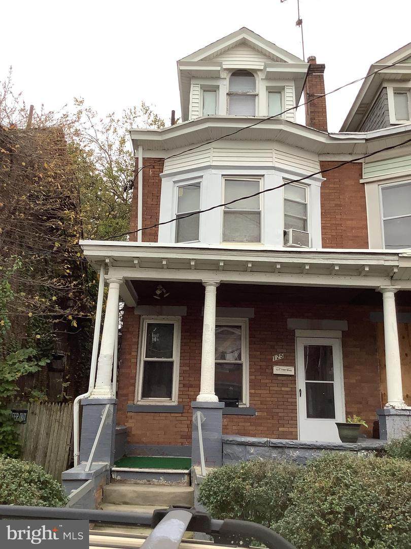 125 Hoffman Avenue - Photo 1