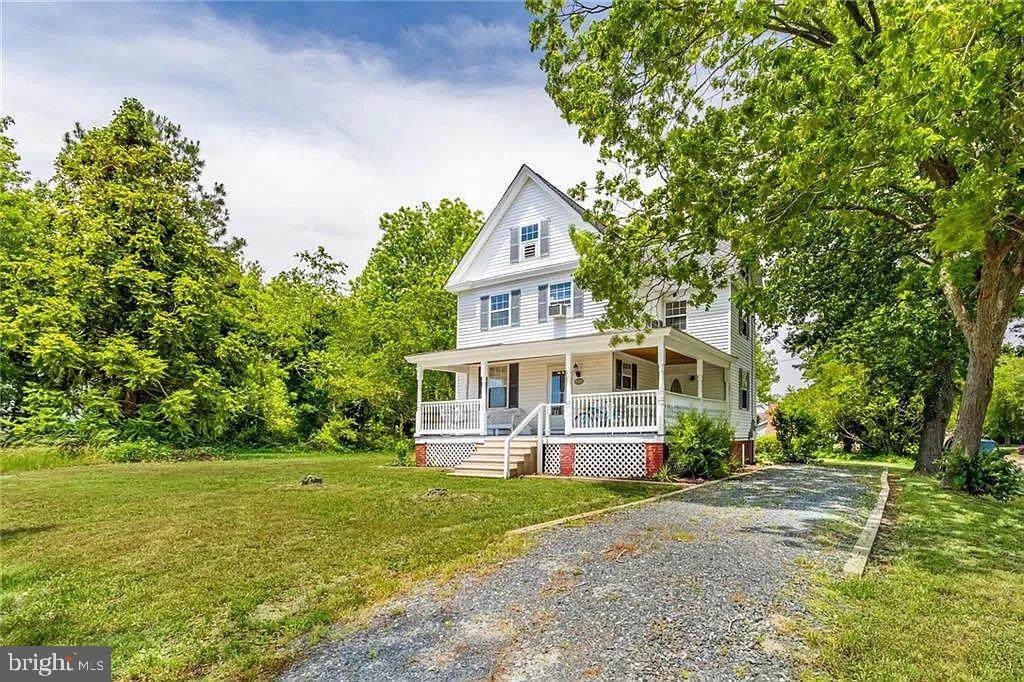 24171 Adelaide Street - Photo 1