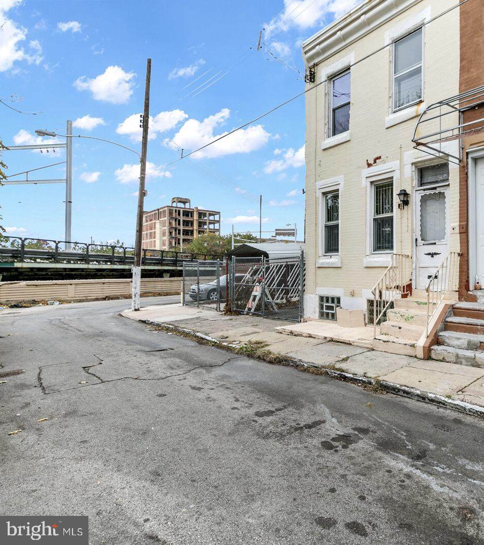 1247 Firth Street - Photo 1