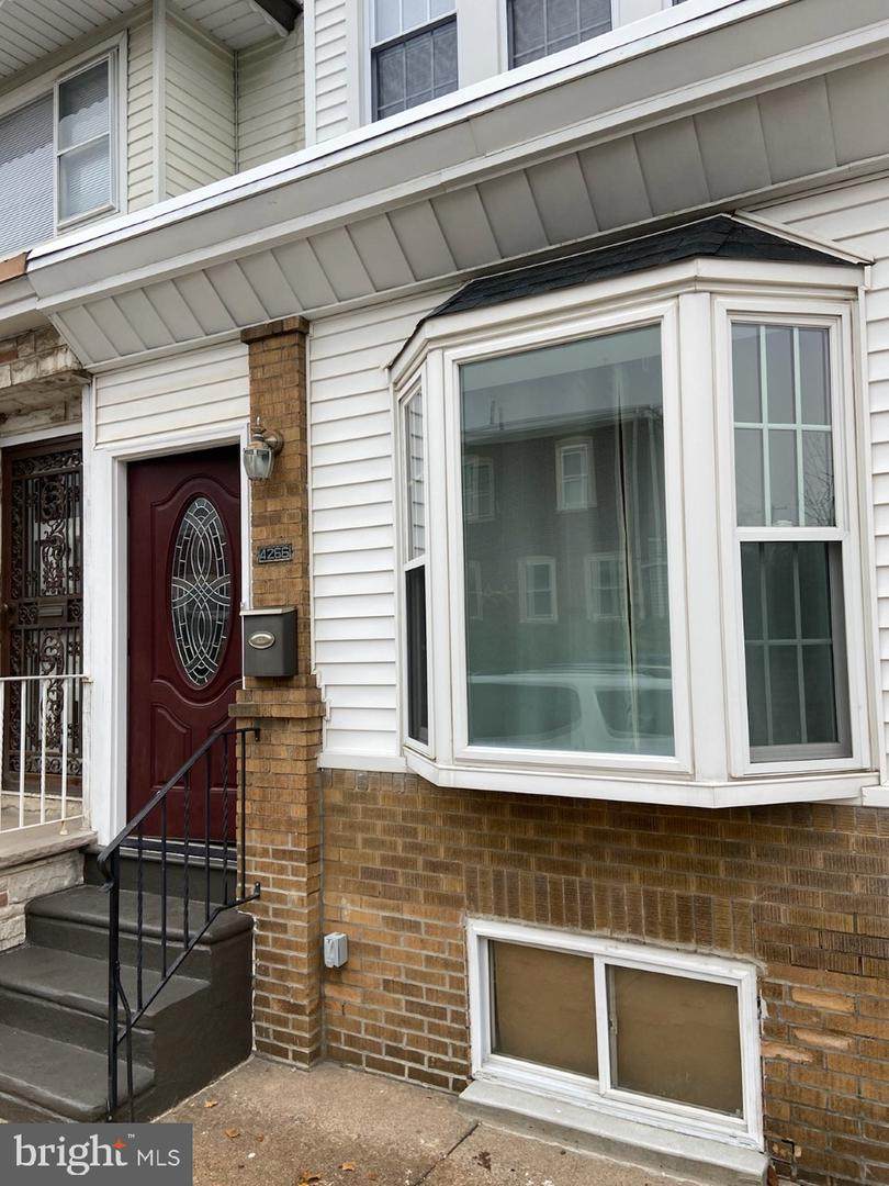4266 Edgemont Street - Photo 1
