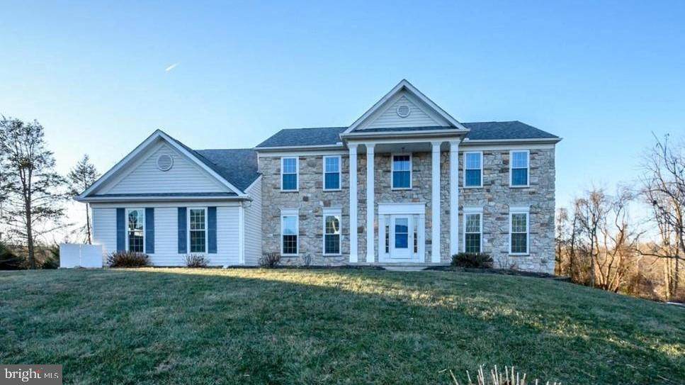 124 Mute Swan Lane - Photo 1