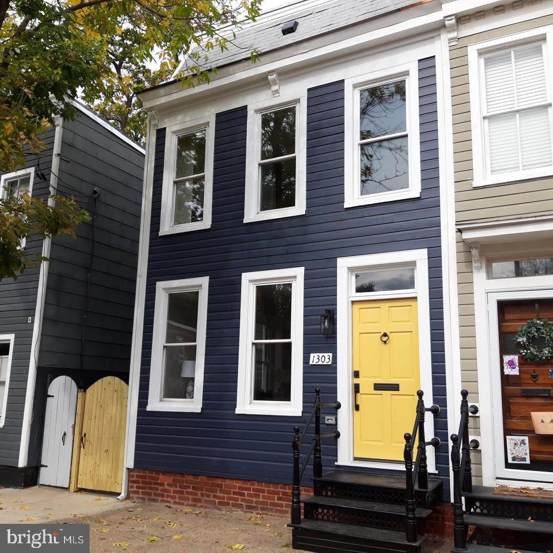 1303 Queen Street - Photo 1