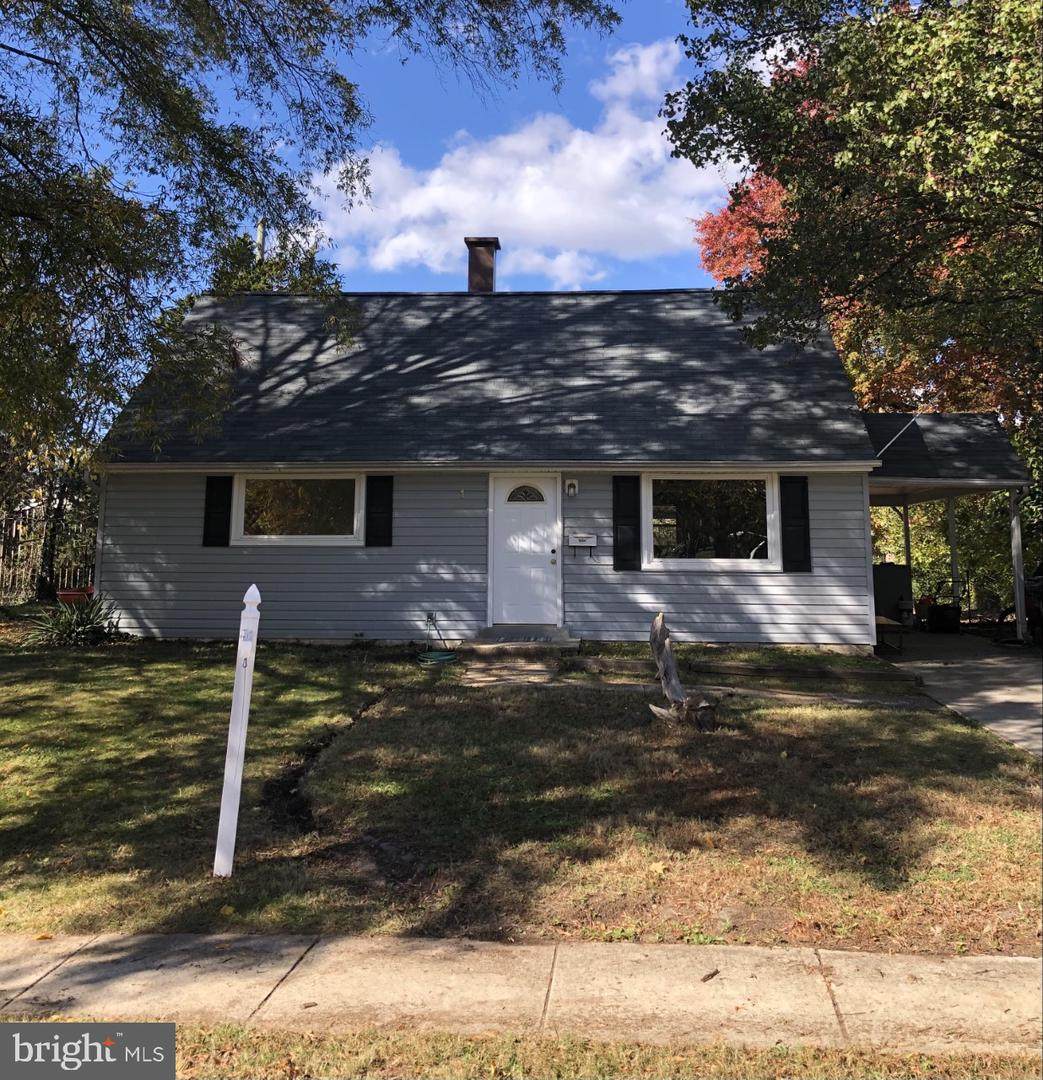 1 Lakecrest Circle - Photo 1
