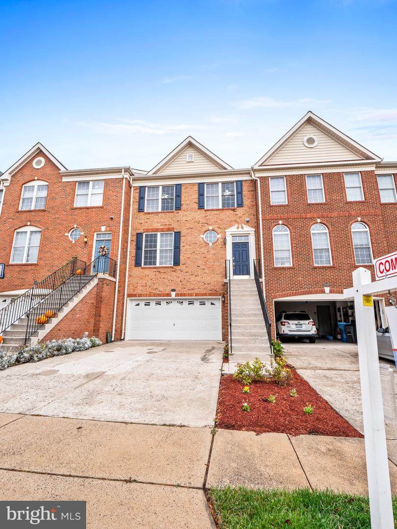 25911 Kirkwood Square - Photo 1