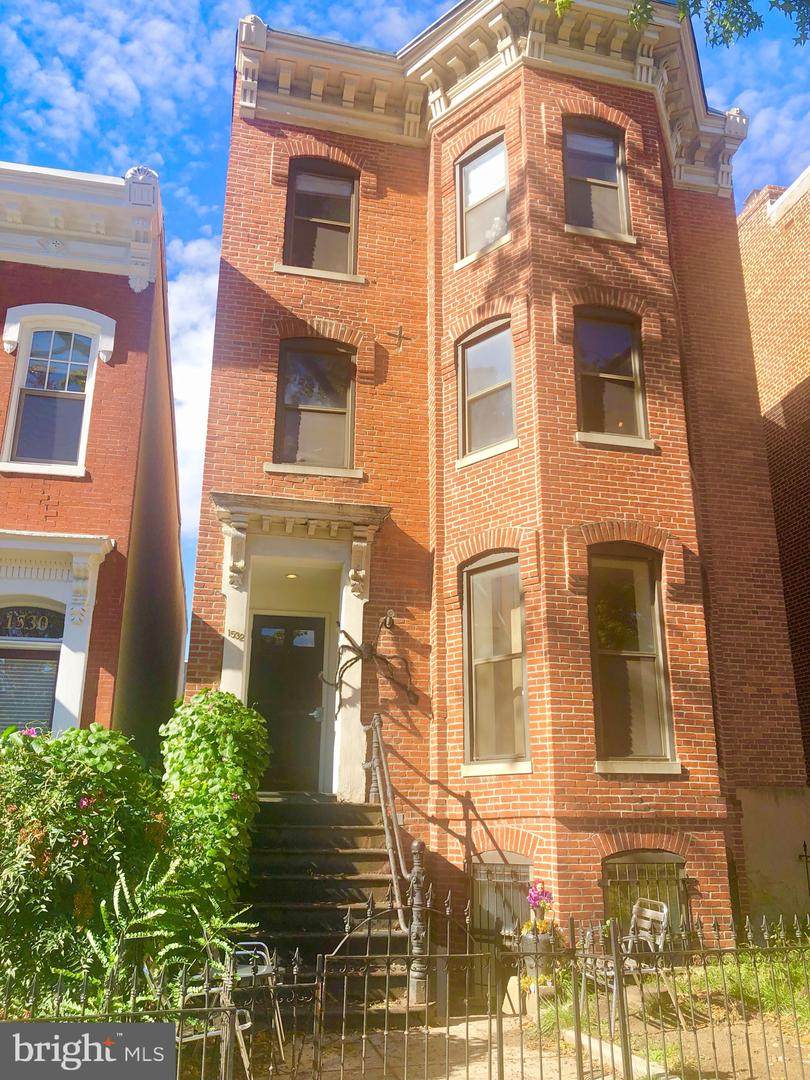 1532 15TH Street - Photo 1