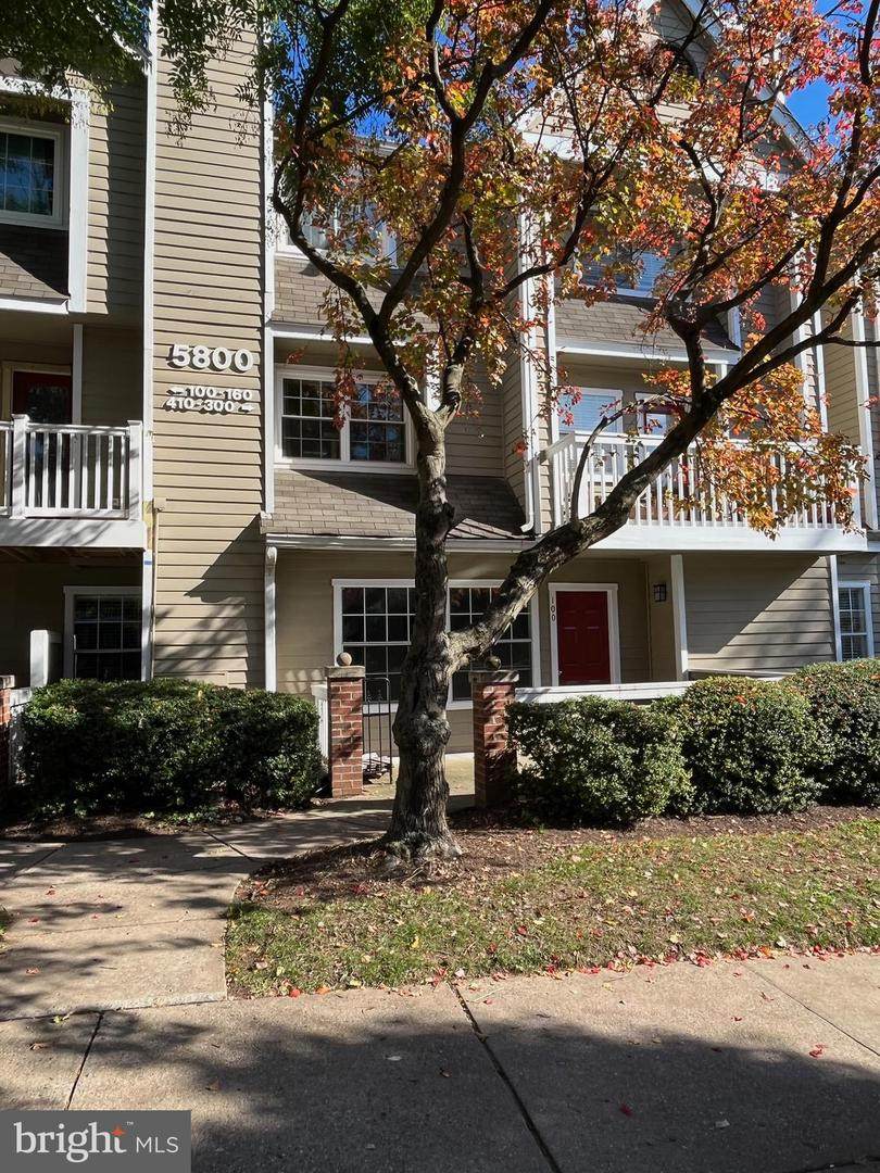 5800 Inman Park Circle - Photo 1