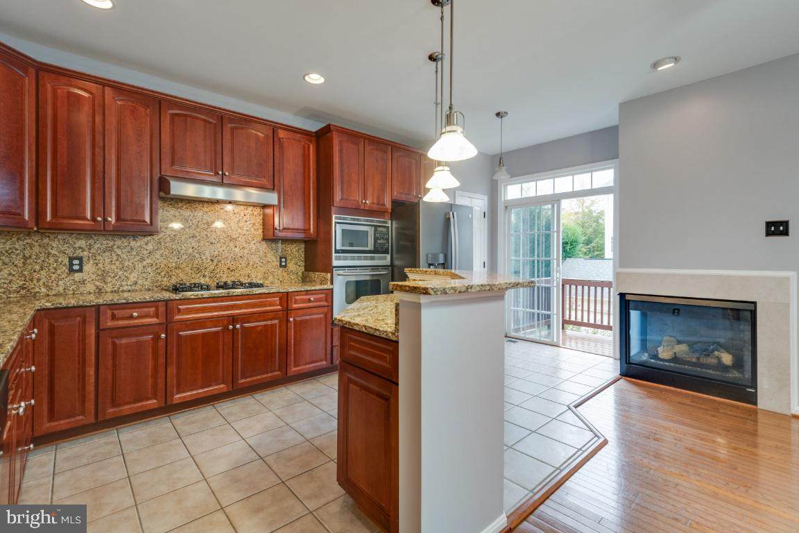 5202 Maries Retreat Drive - Photo 1