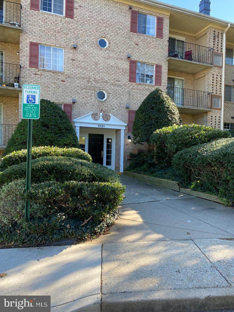 1521 Colonial Drive - Photo 1