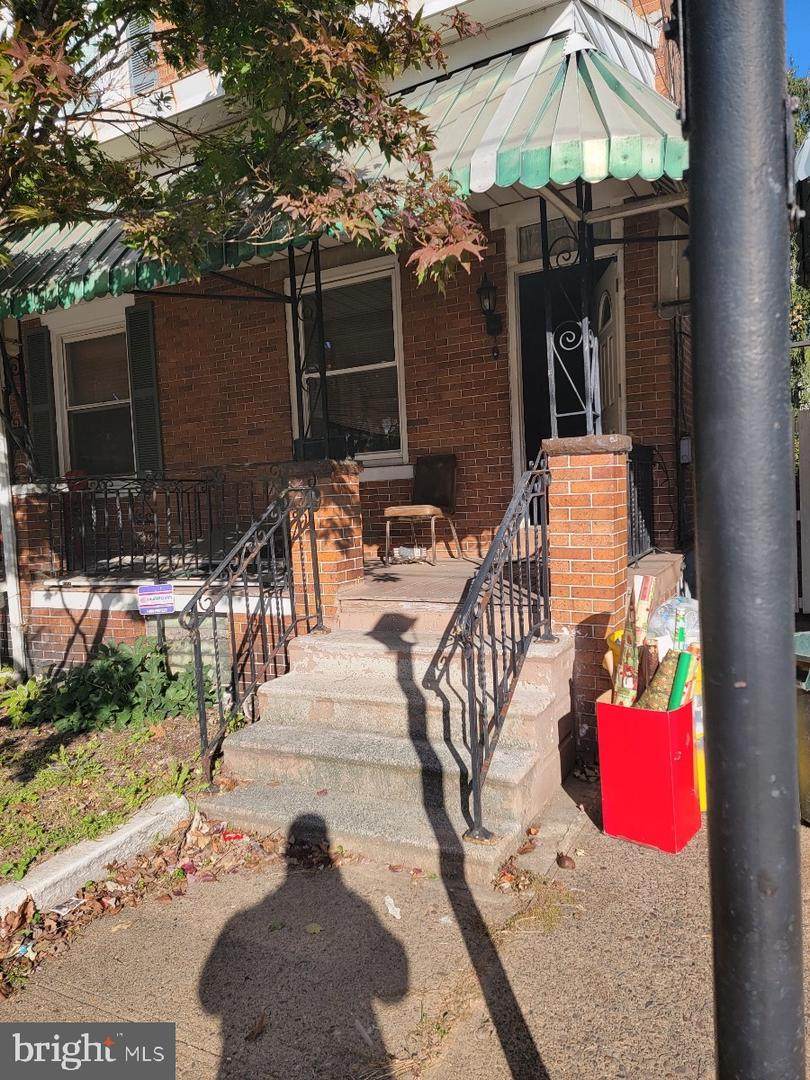 132 Anderson Street - Photo 1