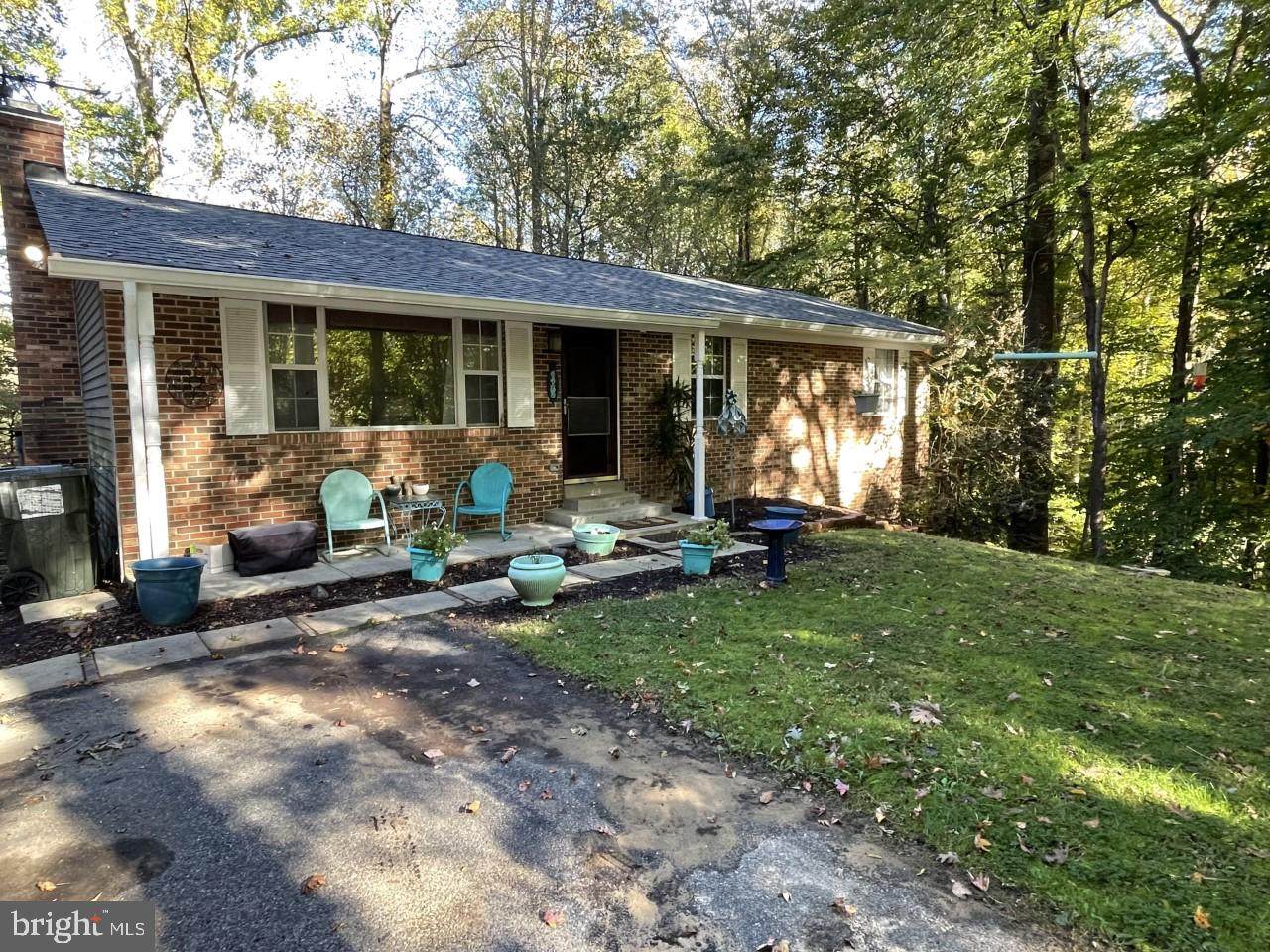 6423 Brookeside Court - Photo 1
