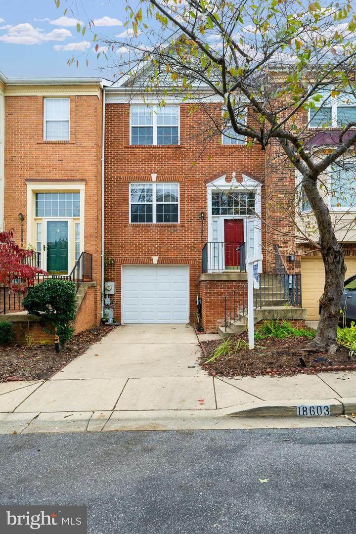 18603 Carriage Walk Circle - Photo 1