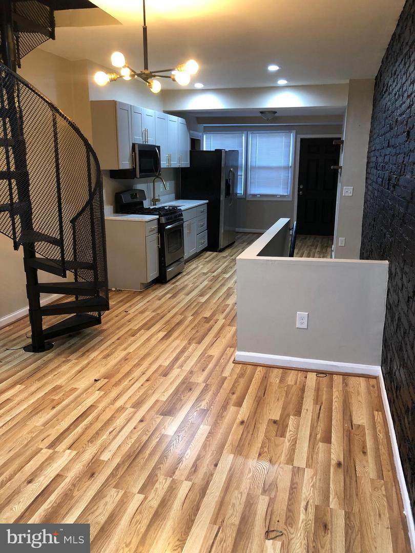 708 Duncan Street - Photo 1