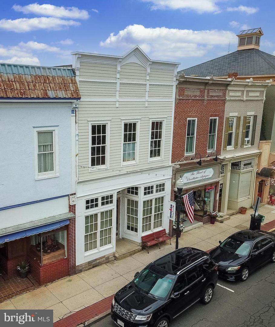 513 Poplar Street - Photo 1