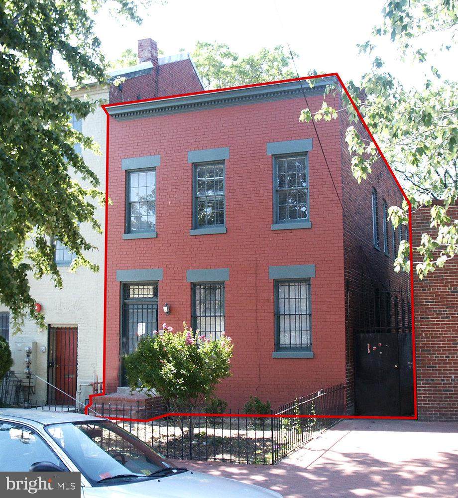811 L Street - Photo 1