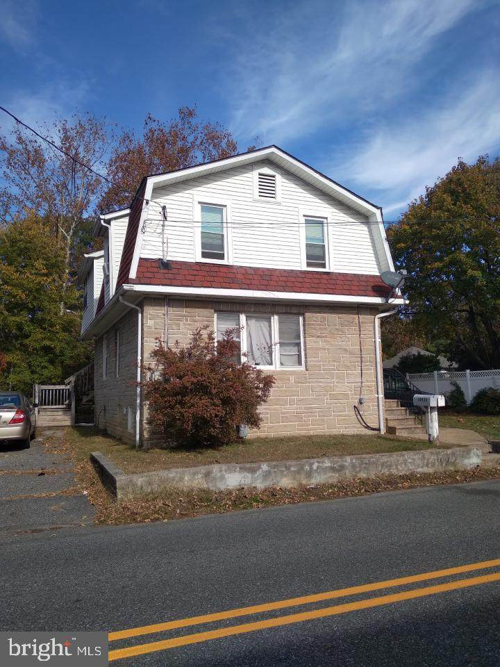 1093 Mail Avenue - Photo 1