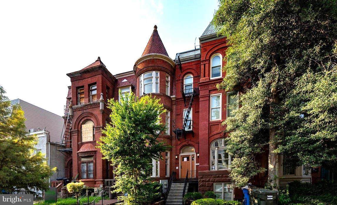 437 M Street - Photo 1