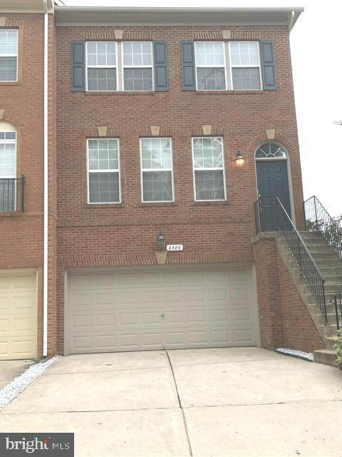 8586 Wyngate Manor Court - Photo 1
