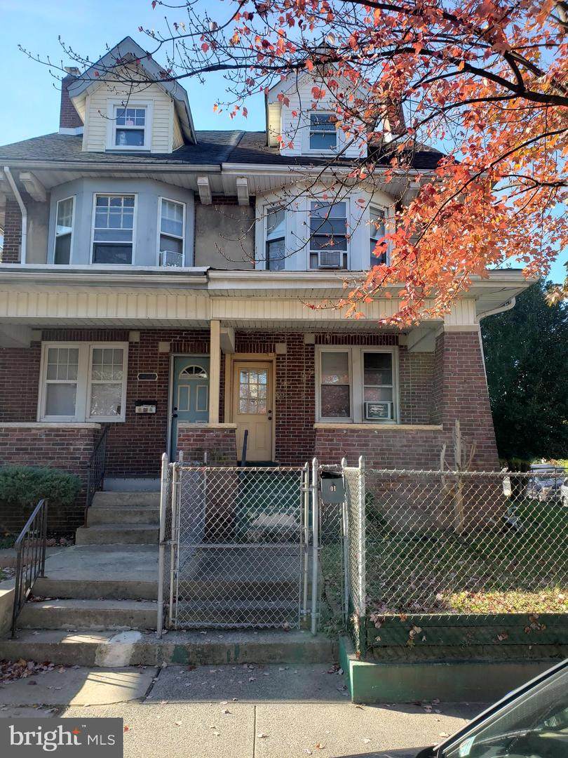 401 Cook Avenue - Photo 1