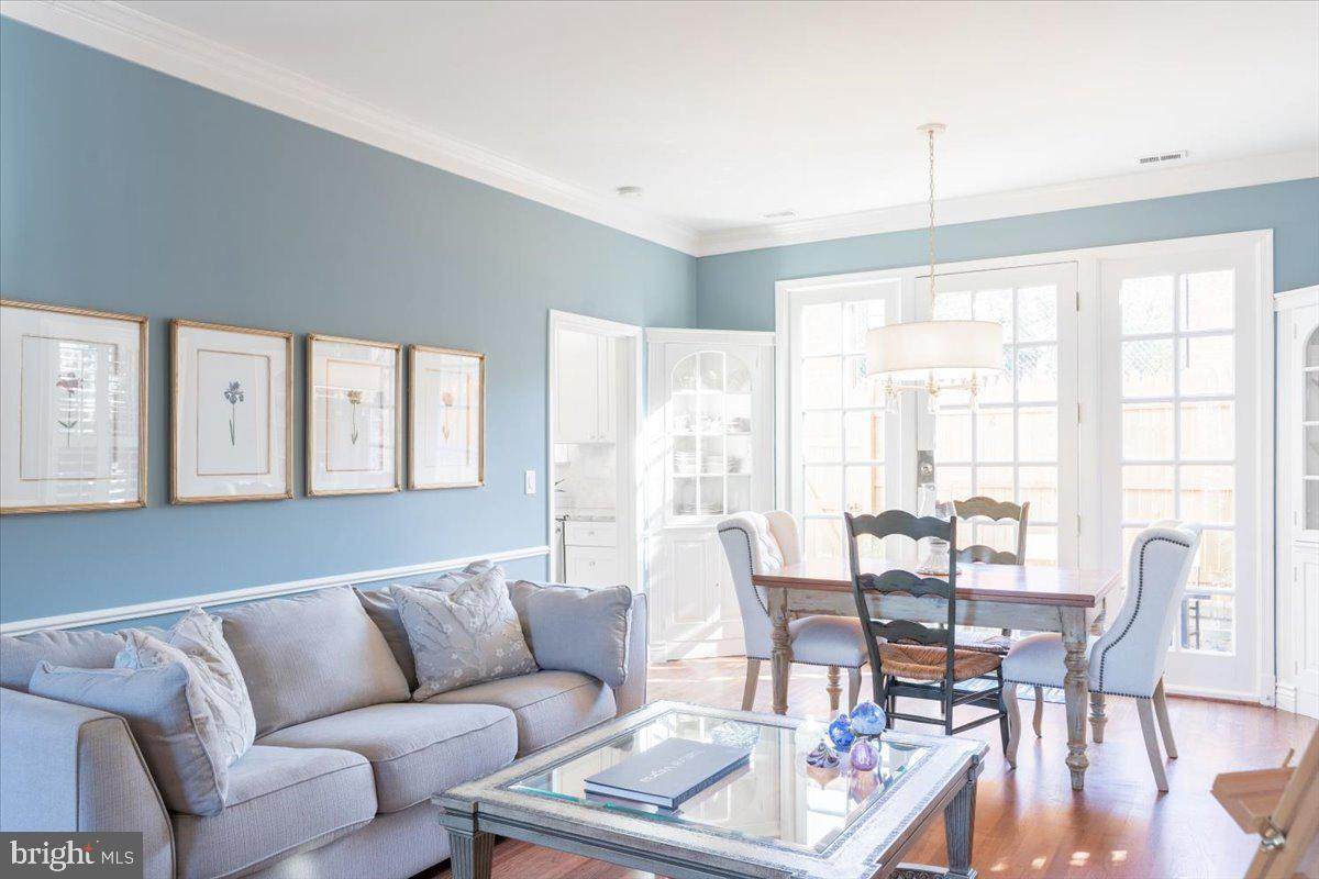 411 Fairfax Street - Photo 1