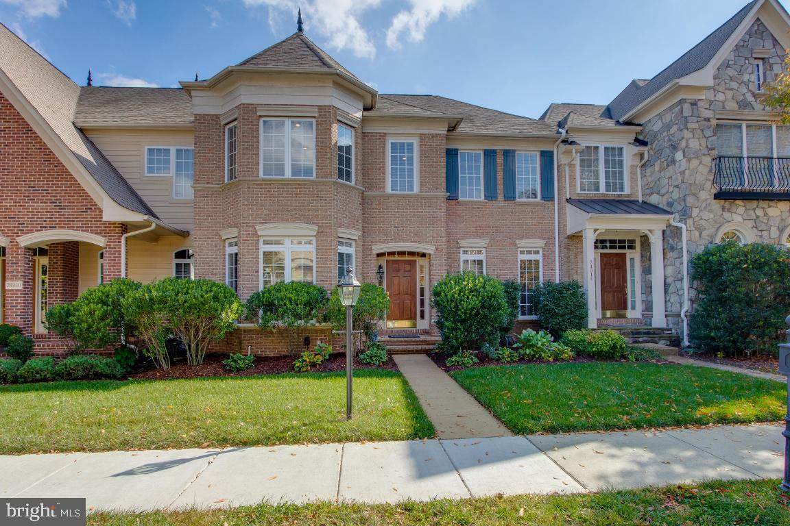 24912 Castleton Drive - Photo 1