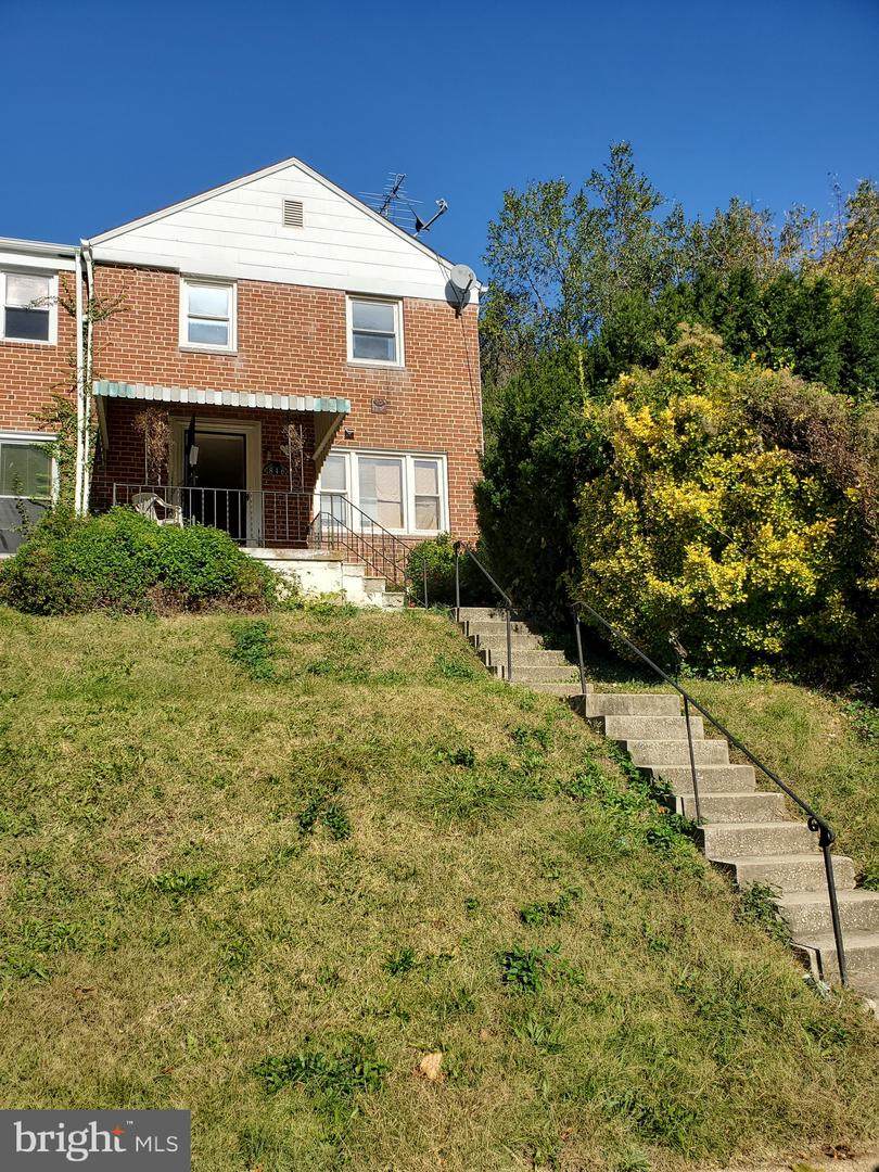 846 Reverdy Road - Photo 1