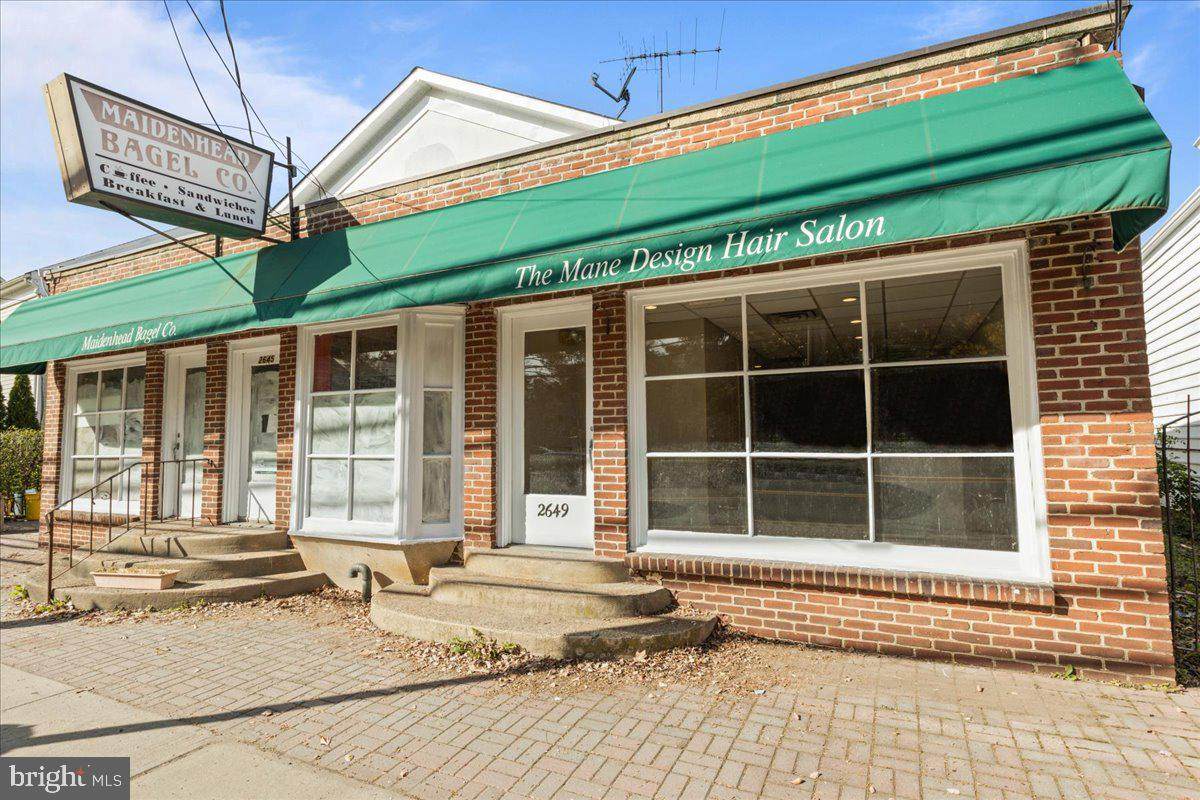 2649 Main St - Photo 1