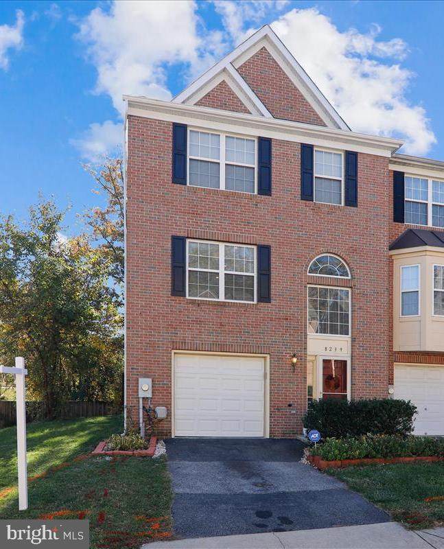 8239 Dellwood Court - Photo 1