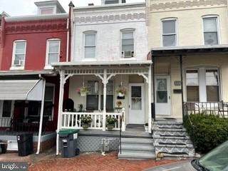 1127 Windsor Street - Photo 1
