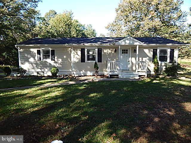 7545 Annapolis Woods Road - Photo 1