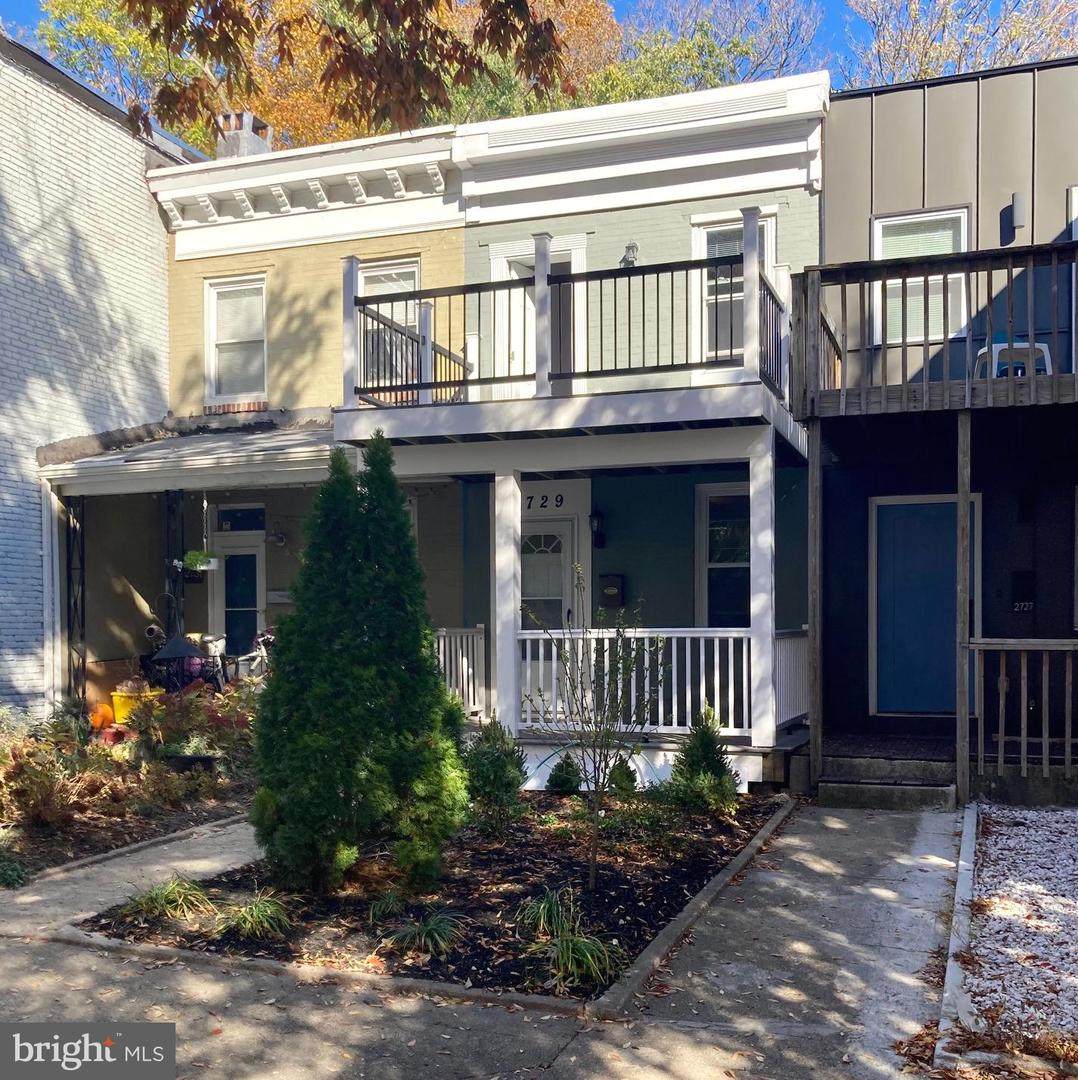 2729 Huntingdon Avenue - Photo 1