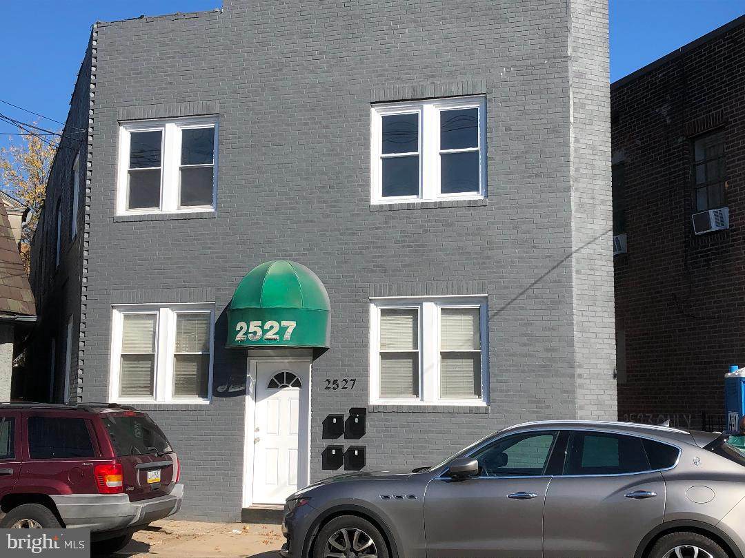 2527 Edgmont Avenue - Photo 1