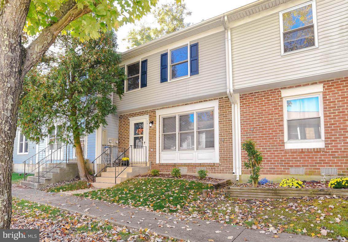 3911 Wintergreen Place - Photo 1