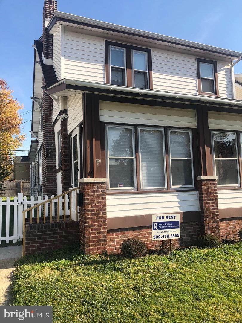 123 Commonwealth Avenue - Photo 1