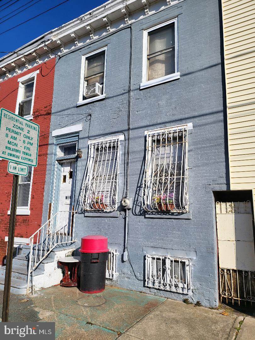 416 Henry Street - Photo 1