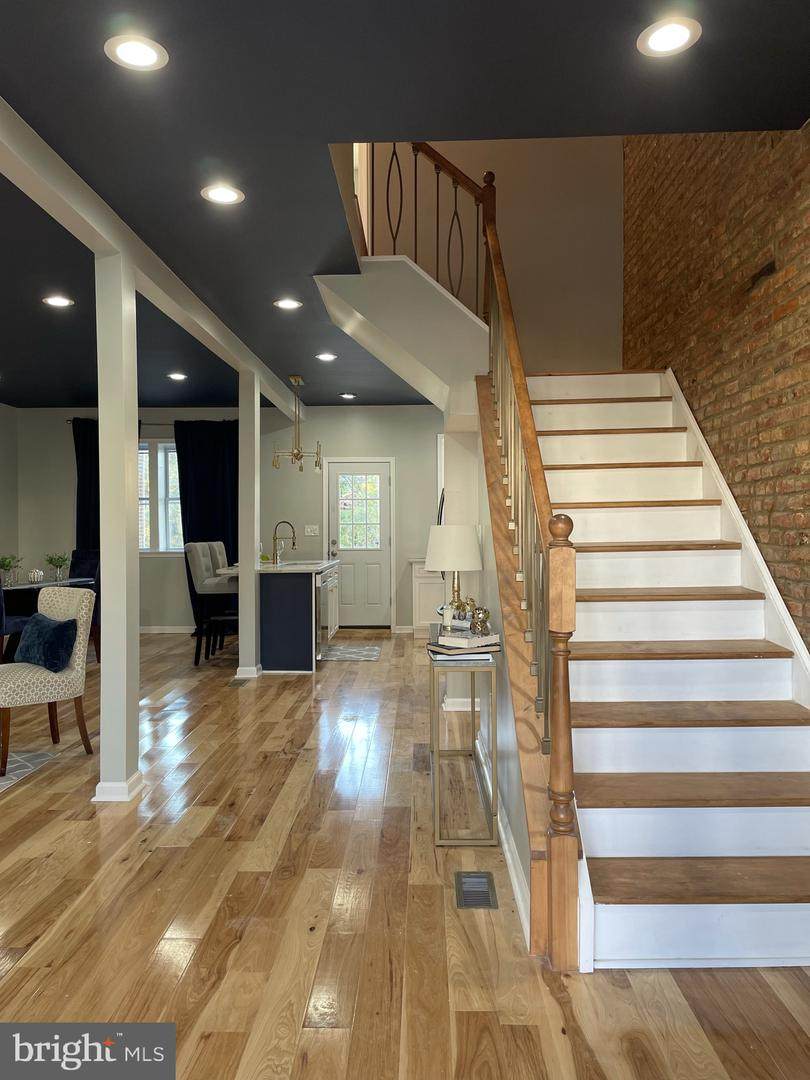 2919 Winchester Street - Photo 1