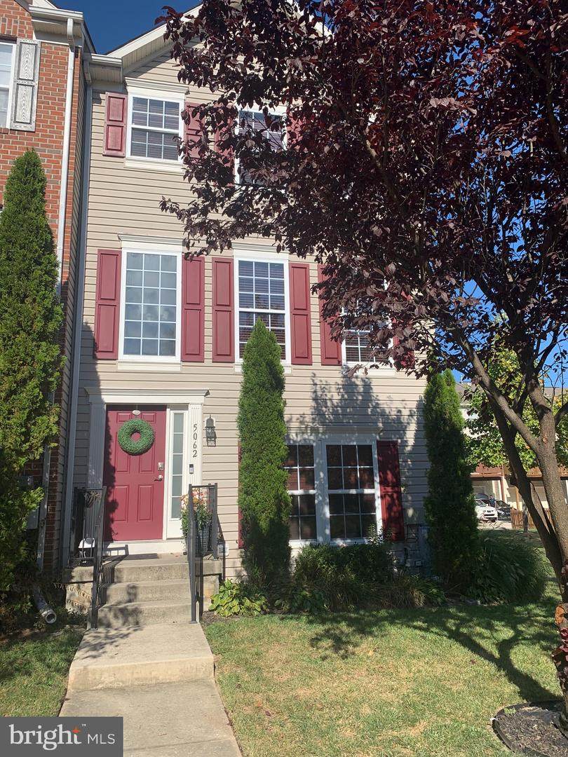 5062 Kemsley Court - Photo 1