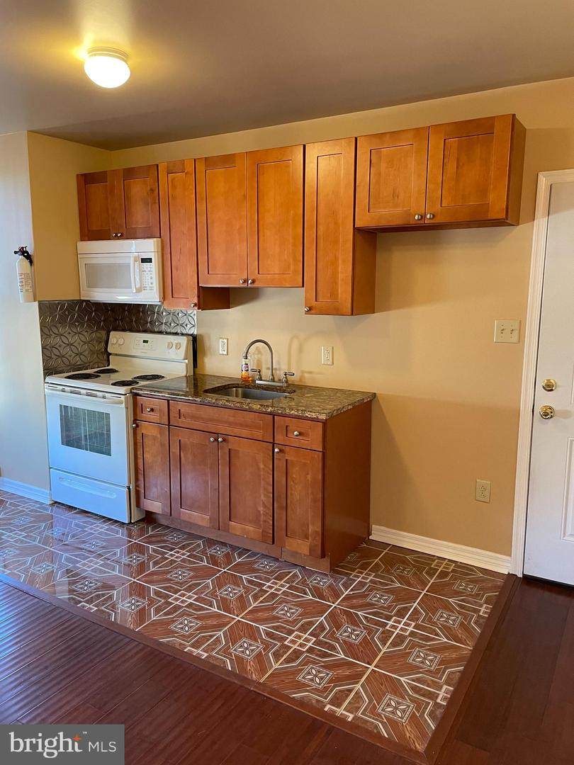 1547 54TH Street - Photo 1