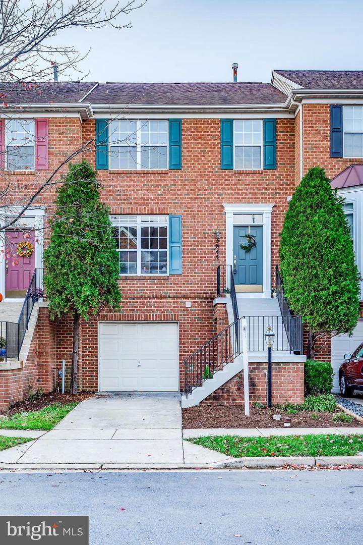 3845 Glebe Meadow Way - Photo 1